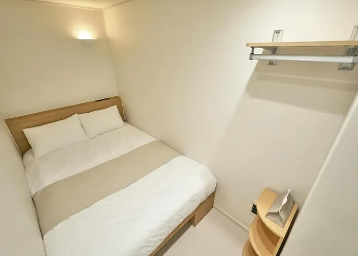 Gangnam Neat & Cozy L Near Station Appartement