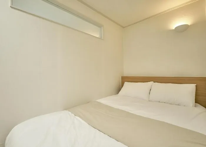 Gangnam Neat & Cozy L Near Station *