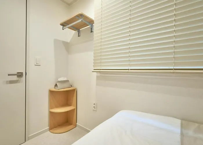 Gangnam Neat & Cozy L Near Station
