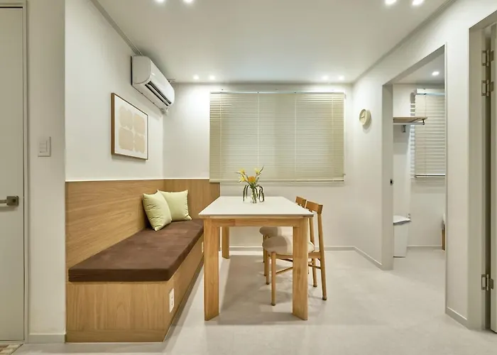Gangnam Neat & Cozy L Near Station Appartement